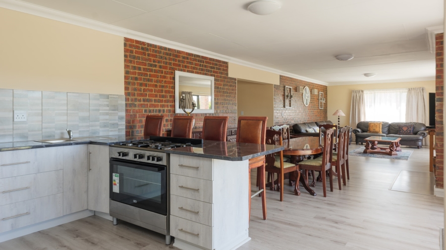 To Let 3 Bedroom Property for Rent in Agulhas Western Cape